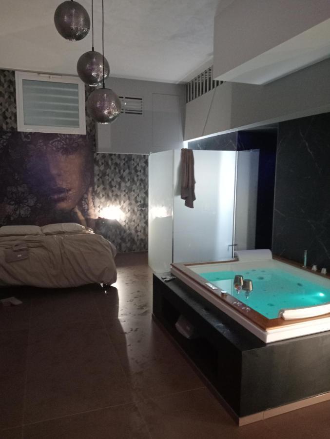 Suite Luxurya Bari Exterior photo