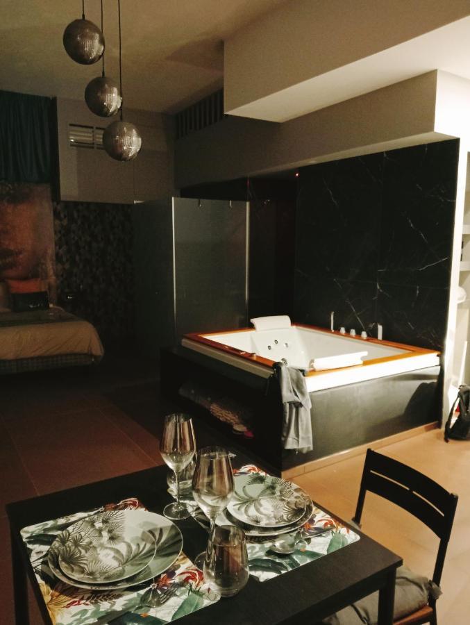 Suite Luxurya Bari Exterior photo
