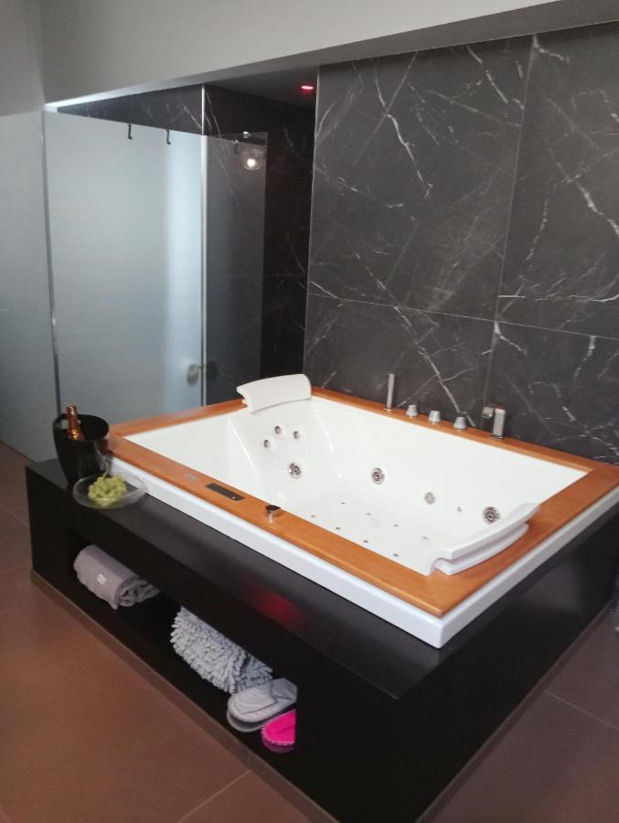 Suite Luxurya Bari Exterior photo